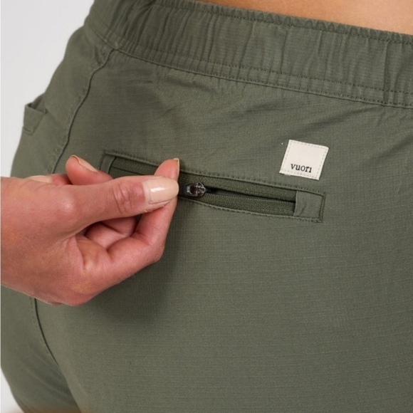 Vuori Womens Ripstop Pant - Picture 4 of 8